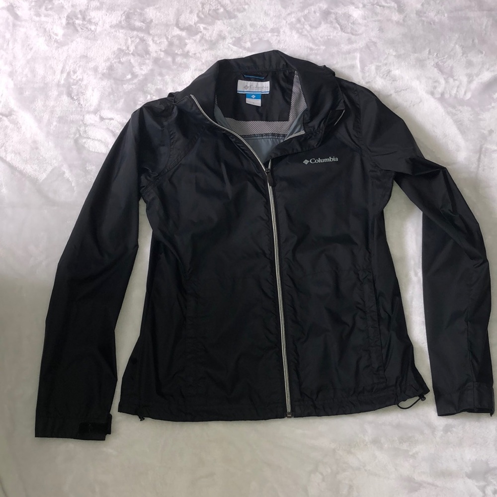 columbia hooded windbreaker jacket